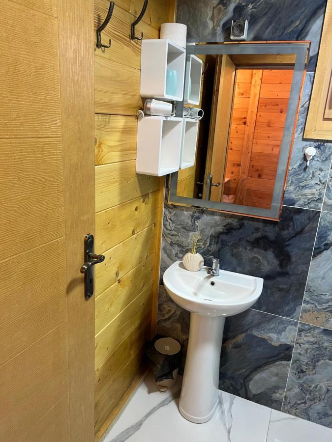 Apartmani Joka I Drvene Kucice Vrdnik Exteriör bild
